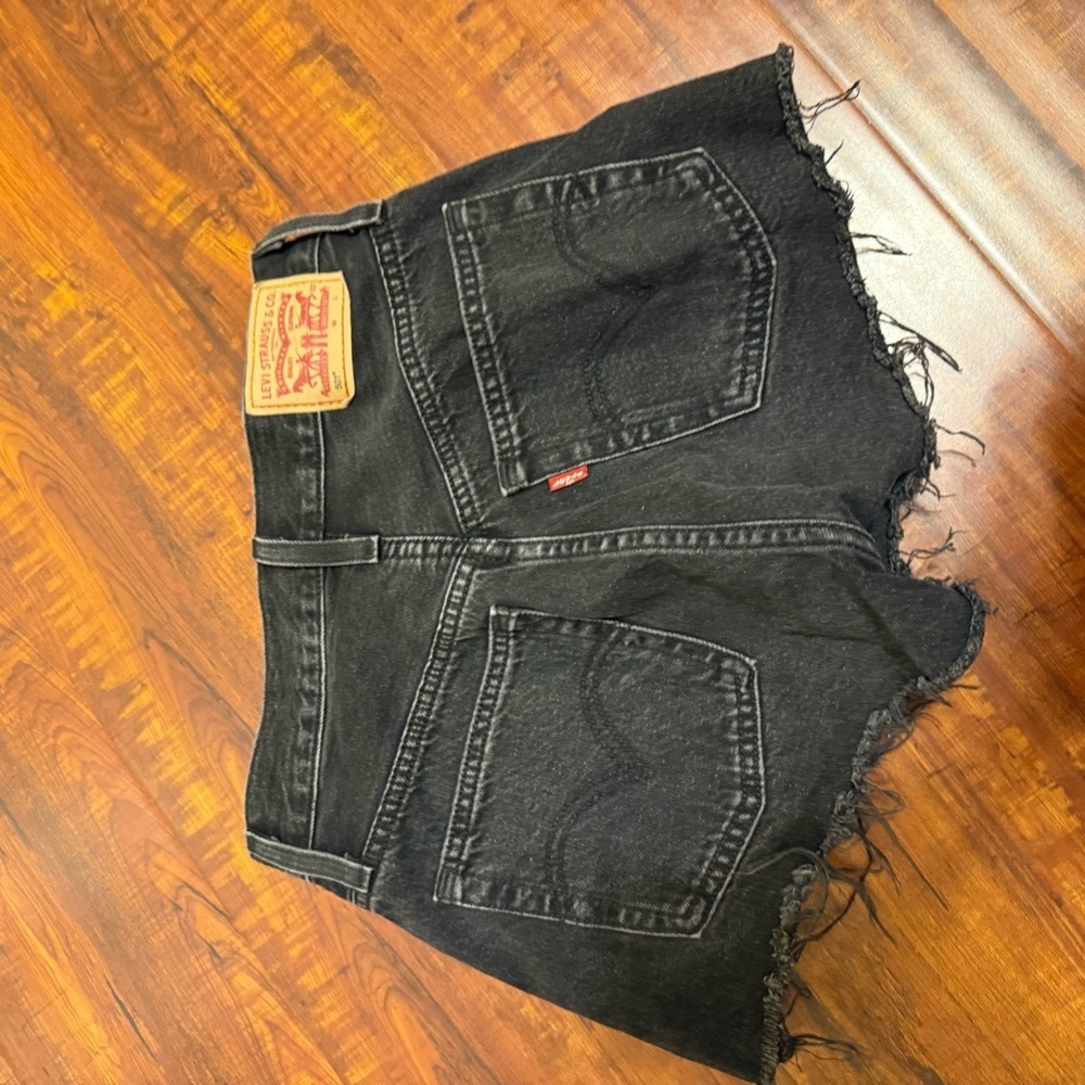 Levi 501 black shorts - Picture 5 of 6